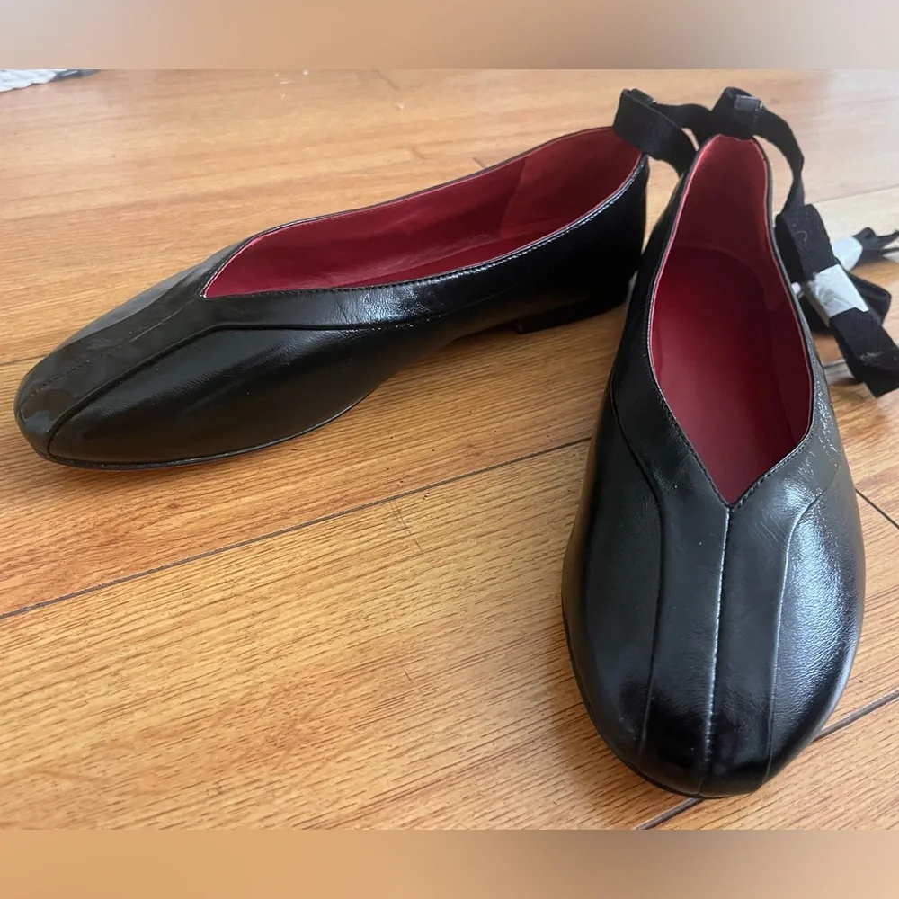 Tory Burch flats, 9.5
